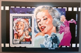 MALI Cinema, Movies, Marilyn Monroe, Bloc De Luxe Du N° 633 émis En 1994. Neuf Sans Charniere ** MNH - Cinema