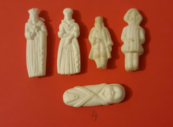 Lot De 5 Fèves Anciennes En Plastiques Dur Très Jolies - Frühe Figuren