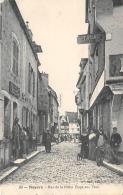 Noyers Sur Serein   89     Rue De La Petite étape Aux Vins  (voir Scan) - Noyers Sur Serein