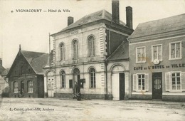 VIGNACOURT   (80.Somme) L'Hôtel De Ville - Vignacourt