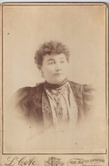 Photo Ancienne Sur Carton/ Canada/Québec/Portrait De Femme/L Coté/1495 Ste Catherine/Montréal/Vers 1890-1900    PHOTN202 - Old (before 1900)