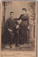 Photo Ancienne Sur Carton/USA/Massachusetts/Couple En Pied/Holyoke/Goldsmith Studio/ Railroad St/Vers1890-1900 PHOTN207 - Oud (voor 1900)