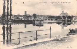 Auxerre        89         Les Quais . Vue Générale Prise Du Pont De Gien          (voir Scan) - Auxerre