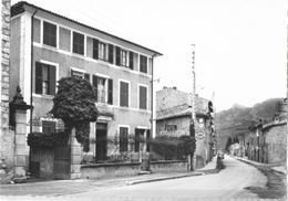 Buis-les-Baronnies (Drôme) - Hôtel Du Luxembourg Et Avenue Boissy D'Anglas (de La Gare) - Carte Non Circulée - Buis-les-Baronnies