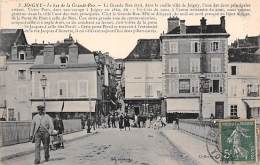 Joigny        89      Le Bas De La Grande Rue       (voir Scan) - Joigny