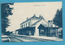 CPA - Chemin De Fer Marchand Ambulant Sur Le Quai De La Gare LOUHANS 71 - Louhans