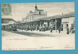 CPA Chemin De Fer Train En Gare D'ENGHIEN LES BAINS  95 - Enghien Les Bains