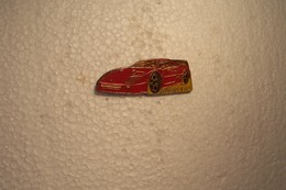 PINS  - FERRARI  F40   - AUTOMOBILE - - Ferrari