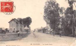 Laroche-Migennes     89         La Grande Route - Coupée Et Décollée         (voir Scan) - Sonstige & Ohne Zuordnung