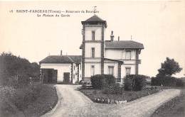Saint Fargeau     89         Réservoir Du Bourdon.  La Maison Du Garde  (voir Scan) - Saint Fargeau