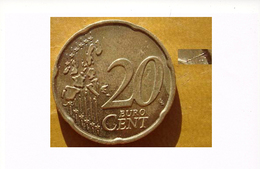 N. 21 ERRORE EURO !!! 20 CT. 2002 ITALIA FRATTURA !!! - Errors And Oddities