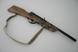 Vintage TOY GUN :  RIFLE - L=41cm - 1940s - Keywords : Cap - Cork Gun - Rifle - Revolver - Pistol - Tin - Decorative Weapons