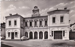 40 -  MONTFORT  L'Hôtel De Ville    Peugeot 203 - Montfort En Chalosse