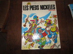 LES PIEDS NICKELES N°71 LES  PIEDS NICKELES HIPPIES - Pieds Nickelés, Les