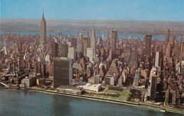 G , Cp , ÉTATS-UNIS , NEW YORK CITY , United Nations Building With East River, Showing Empire State Building At Left - Empire State Building