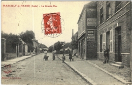 Carte Postale Ancienne De MARCILLY LE HAYER-La Grande Rue - Marcilly