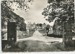 Saint Vougay : Le Château De Kerjean - L'entrée (n°5571 Rema) Grande Allée (En Bretagne) - Saint-Vougay