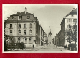 PRQ-03 Le Locle  Rue Du Temple, Animé. Circulé Sous Enveloppe - Le Locle