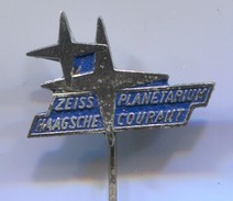 Space, Cosmos, Spaceship Programe - Zeiss Planetarium, Vintage Pin Badge, Abzeichen - Espace