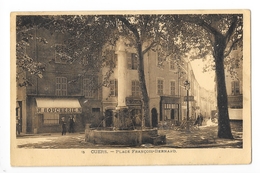 CUERS-PIERREFEU  (cpa 83)   Place François BERNARD - RARE -    - L 1 - Cuers