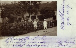 T2/T3 1903 Törökkanizsa, Novi Knezevac; Család Ház ElÅ‘tt / Family In Front Of Their House,... - Non Classificati