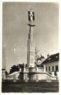 T2/T3 1943 Bihardiószeg, Diosig; Bevonulás és HÅ‘si EmlékmÅ± / Heroes Monument, Photo... - Non Classificati