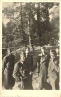 * T2 Hungarian Soldiers Group, Libal Optika-foto Photo - Unclassified