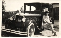 * T1/T2 1945 Old Automobile In Linz, Photo - Unclassified