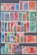 ** 1930-1970 Magyar Sorok 10 Lapos Közepes Berakóban - Other & Unclassified