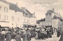 Vermenton      89      Le Marché       (voir Scan) - Vermenton