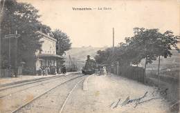 Vermenton        89      La Gare. Train  - Petit Pli -    (voir Scan) - Vermenton