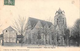 Villeneuve La Guyard        89       Place De L'Eglise    (voir Scan) - Villeneuve-la-Guyard