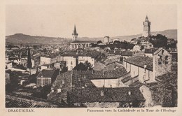 DRAGUIGNAN    83  VAR  CPSM  SEPIA   PANORAMA VERS LA CATHEDRALE - TOUR DE L'HORLOGE - Draguignan