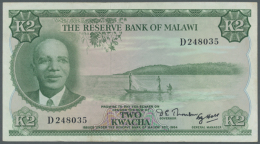 2 Kwacha L.1964 (1971) P. 7, Only Slightly Used With Slight Folds Of Which 2 Have Slight Staining On Back Side. The... - Malawi