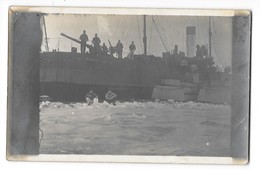 GUERRE 1914-18 Carte Photo Bateau Mouilleur De Mines Le Pluton Dans Les Glaces De La Mer Noire - Guerra 1914-18