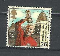 1999 N° 2101 GRAND BRETAGNE ANGLETERRE FOOTBALL 1966  COUPE DU MONDE    BOBBY MOORE EN 1966  OBLITÉRÉ - 1966 – Angleterre