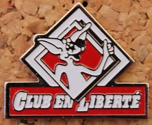 CLUB EN LIBERTE  -        (14) - Médias