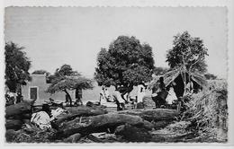 CPSM TCHAD Afrique Noire écrite Type Métier Casseurs De Bois Fort LAMY - Tschad