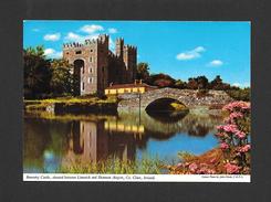 CLARE - IRLANDE - IRELAND - BUNRATTY CASTLE BETWEEN LIMERICK AND SHANNON AIRPORT CO. CLARE - PHOTO BY JOHN HINDE STUDIO - Clare