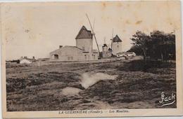 CPA Moulin à Vent Circulé La Guérinière Vendée - Windmolens