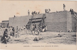 NIGER - ZINDER / CONSTRUCTION D'UNE CHARPENTE DE TOITURE - Niger