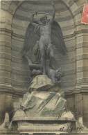 PARIS       FONTAINE ST MICHEL     SCULPTURE   ART - Statues