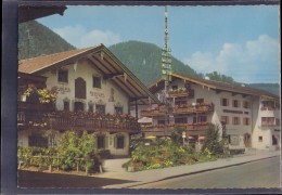 Ruhpolding - Dorfplatz Mit Brunnen Und Maibaum - Ruhpolding