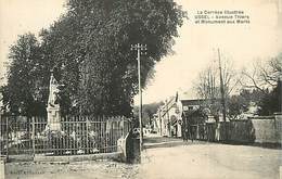 A-17-2000 : MONUMENT AUX MORTS DE LA GRANDE-GUERRE 1914-1918. USSEL AVENUE THIERS - Ussel