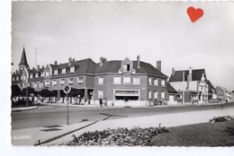 13645-LE-80-ROSIERES-EN-SANTERRE-Place Du Maréchal-Leclerc------------animée - Rosieres En Santerre