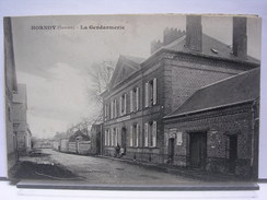 80 - HORNOY - LA GENDARMERIE - ANIMEE - 1908 - Hornoy Le Bourg