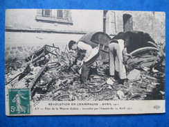 MARNE  51   AY  -  REVOLUTION AVRIL 1911  -  FUTS DE LA MAISON GALLOIS  INCEENDIEE LE 12 PAR L ´ EMEUTE   ANIME    TTB - Ay En Champagne