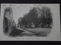 MORLAAS (Pyrénées-Atlantiques) - PLACE De La MAIRIE Et RUE BOURG-MAYOU - Commerce - Animée - Voyagée Le 19 Août 1903 - Morlaas