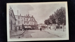 CPA D33 Lesparre Place Du Marché - Lesparre Medoc