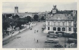Valence (Drôme) - Place Aristide Briand, La Caisse D'Epargne, Autocar - Edition Artaud - Carte Gaby Non Circulée - Valence